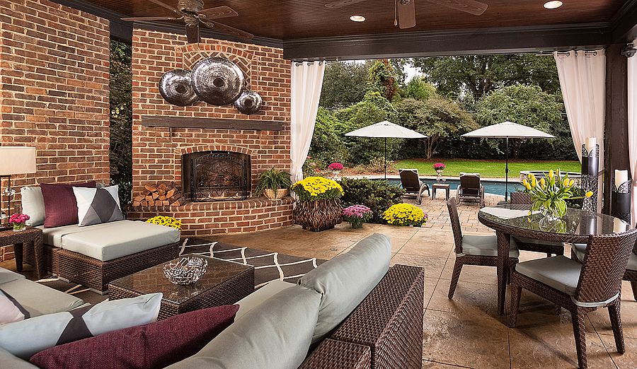 Watch TV comfortably outside in your outdoor theater.